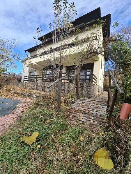 Daesti, jud. Valcea,